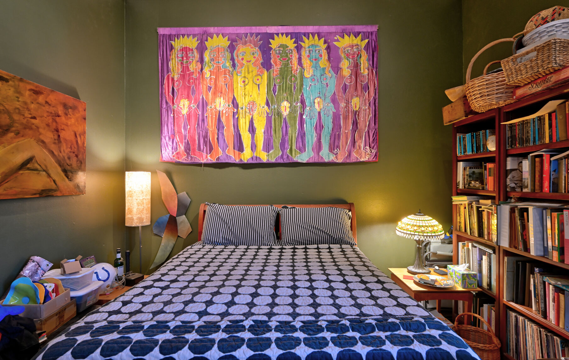 Goss bedroom quilt.